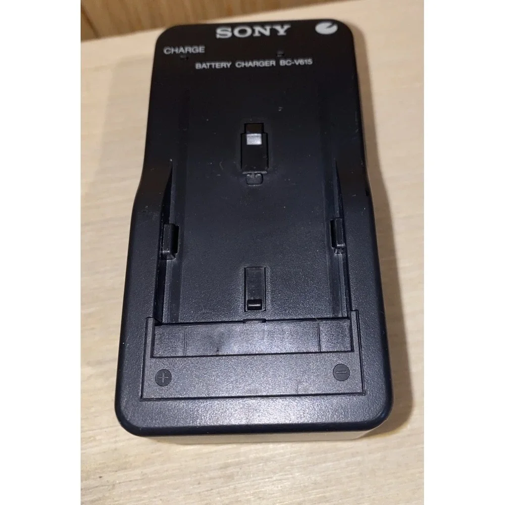 ORIGINAL OEM Sony BC-V615 Charger + Sony NP-F330 Battery - Tested